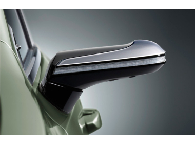 2019 Lexus ES is first mass-produced car to replace side mirrors with cameras